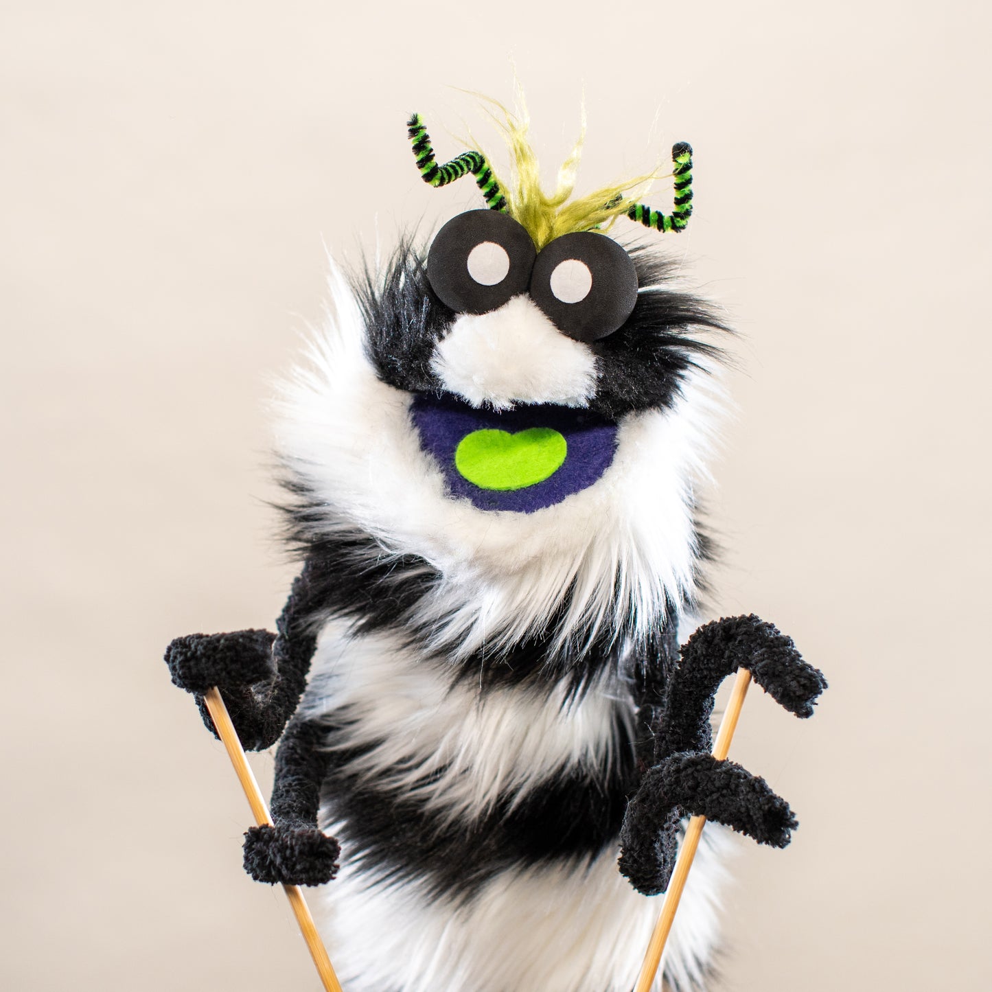BEEtlejuice - Hand & Rod Puppet