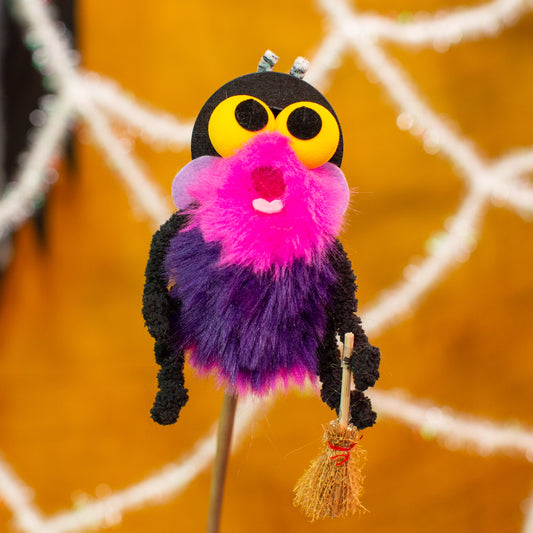 Tiny Bee*Witch - Finger Puppet