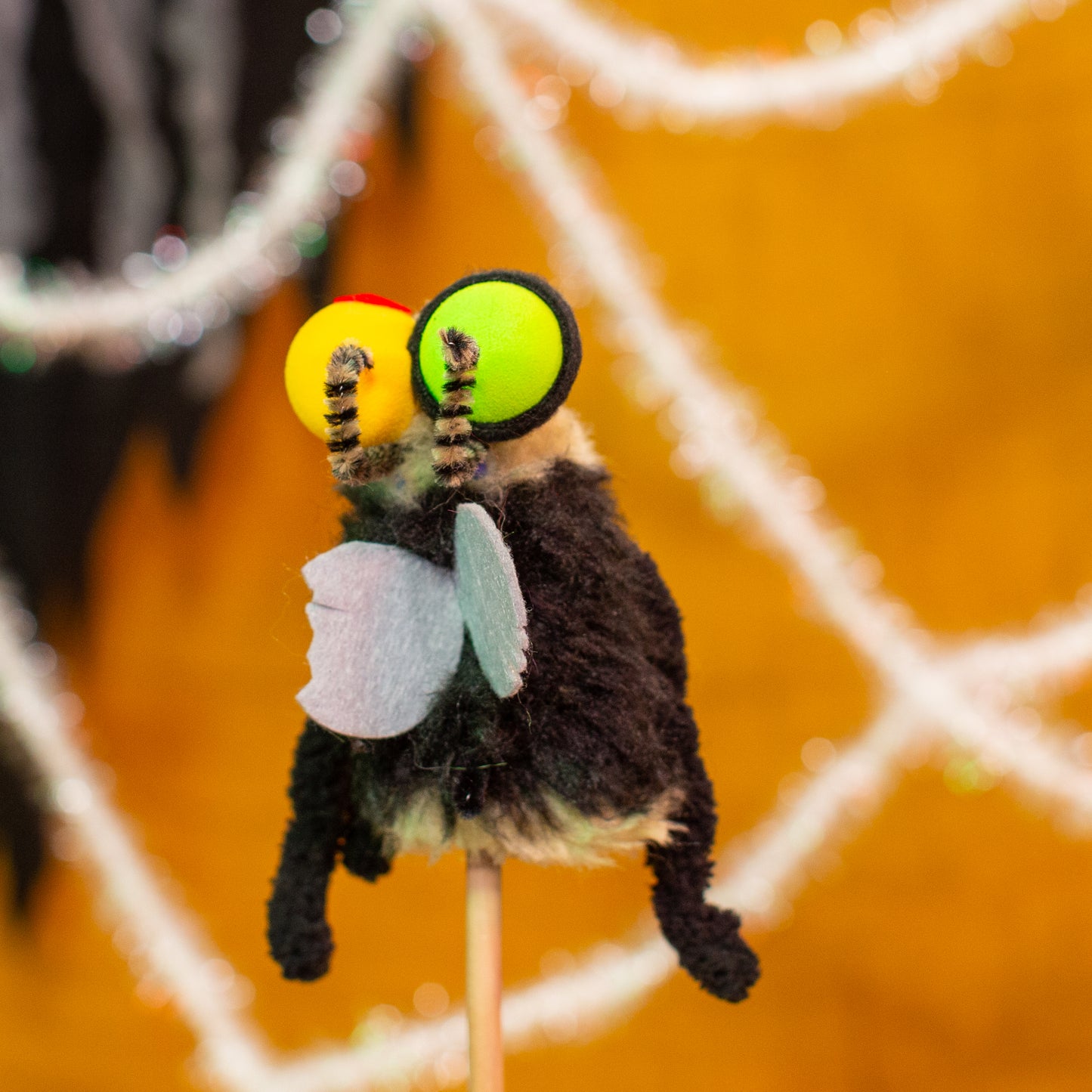 Tiny Zombee - Finger Puppet